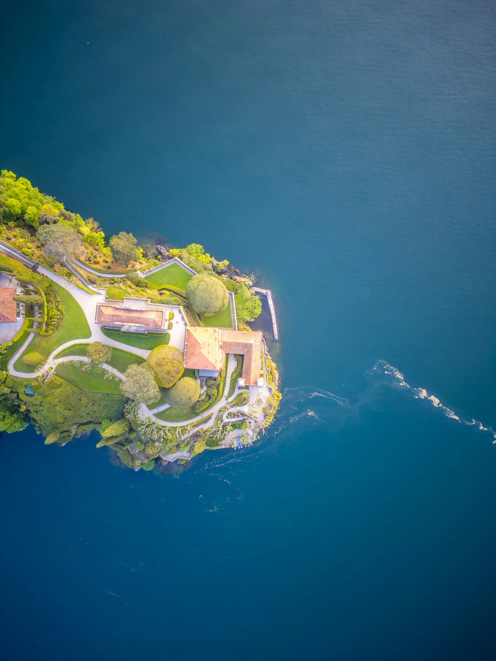 Villa del Balbianello peninsula from above
